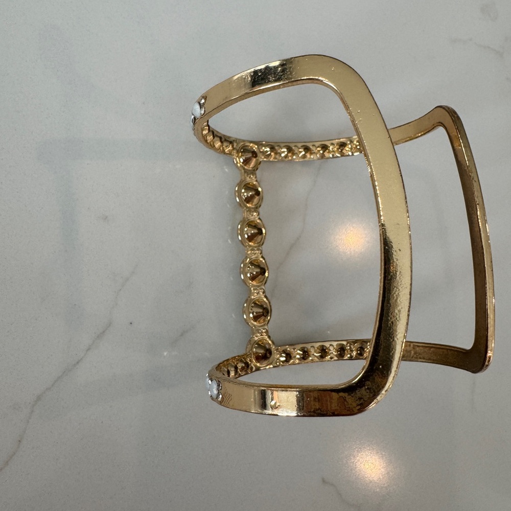 Gold cuff‎ - Picture 2 of 3